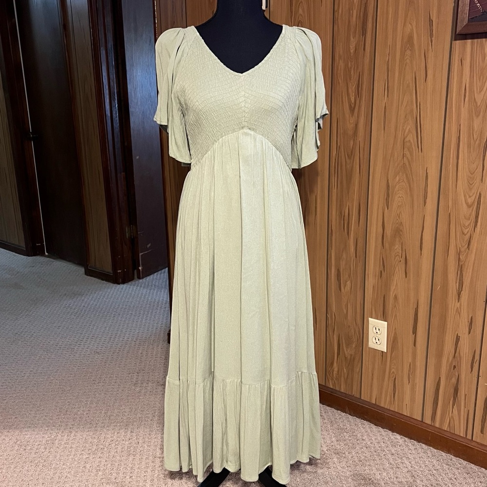 In Loom Touring Rome Midi Dress in Dusty Green (Sage) Small